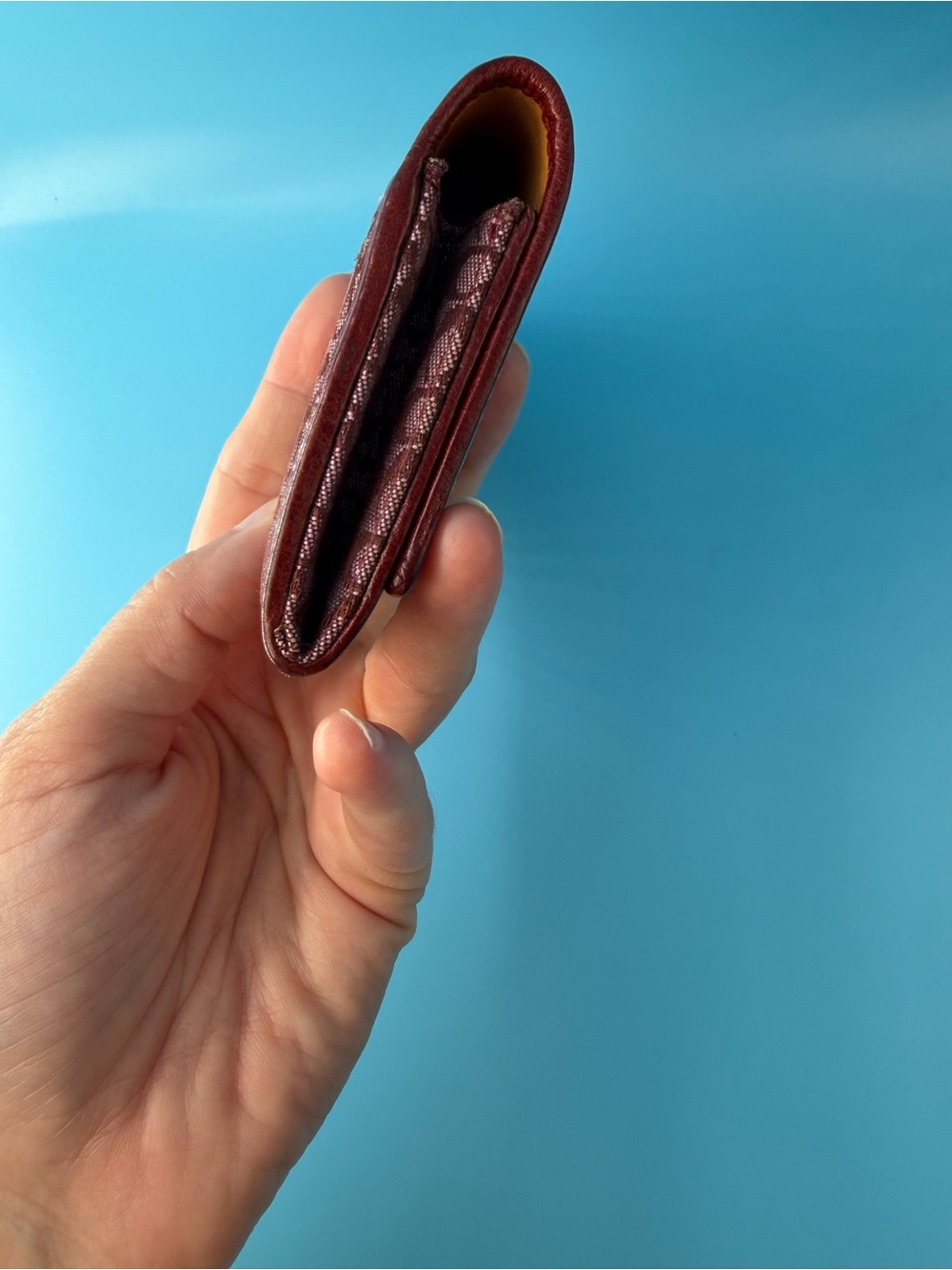 Coach 90s Y2K Vintage Signature Logo Jacquard Print Burgundy Leather Bill Wallet - Picture 4 of 9